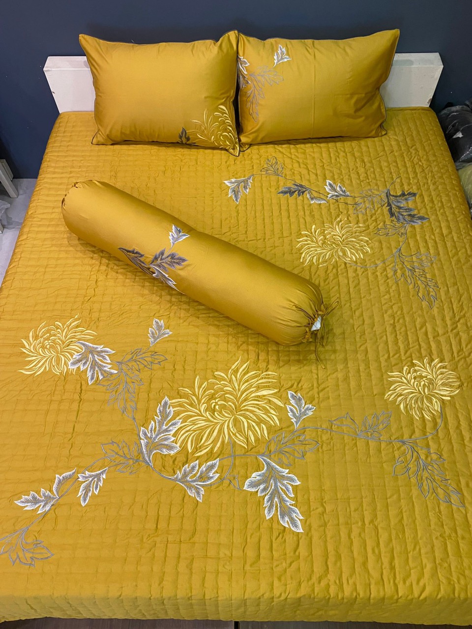 Bộ chăn chần gối Phúc Tuệ Tâm - Vàng xoài